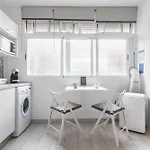Minimalist & Exterior Next To The Apartmán