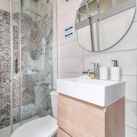 Minimalist & Exterior Next To The 大加那利岛拉斯帕尔马斯