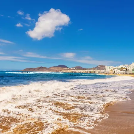 Minimalist & Exterior Next To The Las Palmas de Gran Canaria