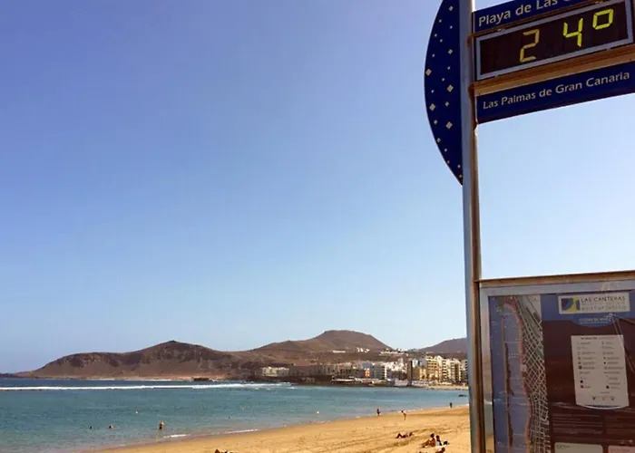 Apartament Minimalist & Exterior Next To The